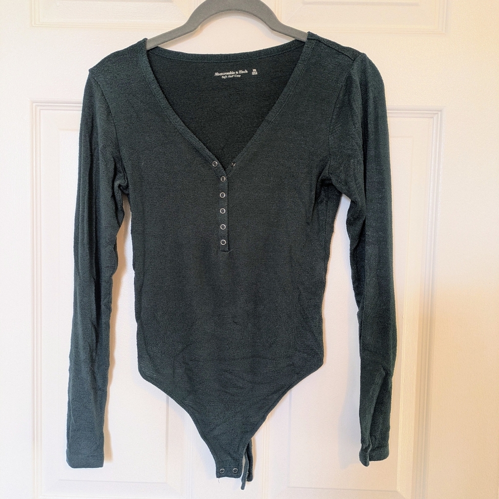 Abercrombie Soft & Cozy Green Henley Bodysuit, size XS